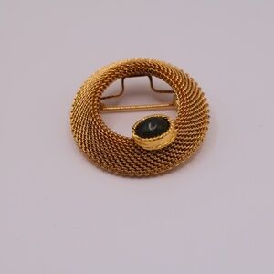 Vintage Unworn Jade Mesh Open Circle Brooch Pin
